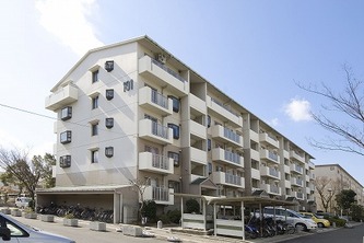 Tsuruyama-dai