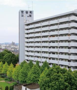 世安町